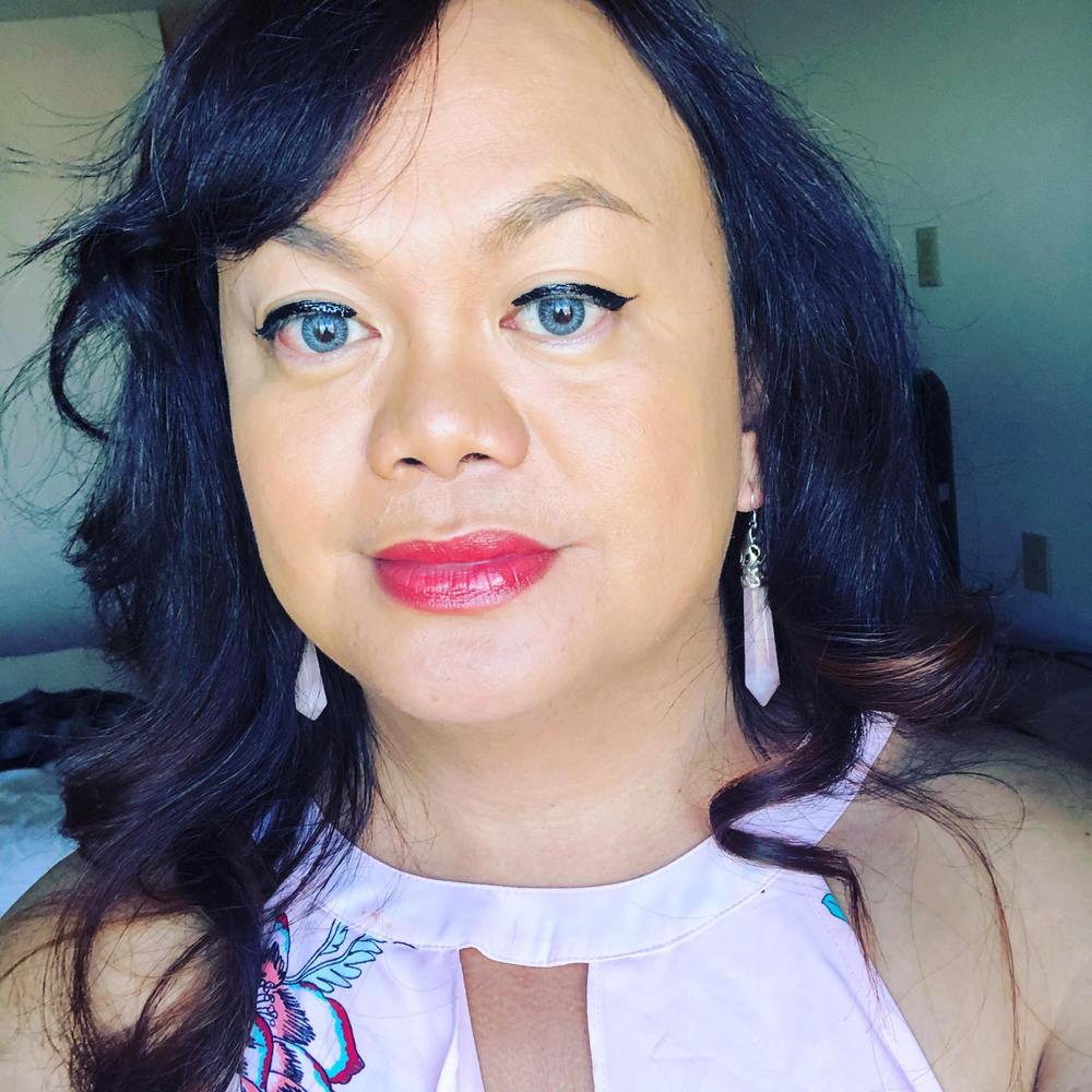 Meet your Posher, Pia